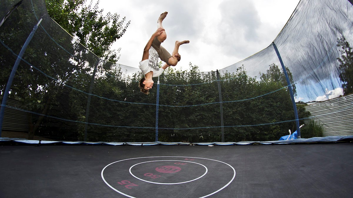 How To Do Flips On A Trampoline - Practice makes perfect