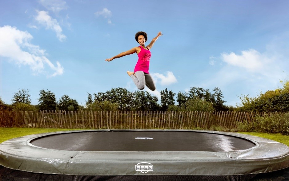 How To Do Flips On A Trampoline - Warm up your body