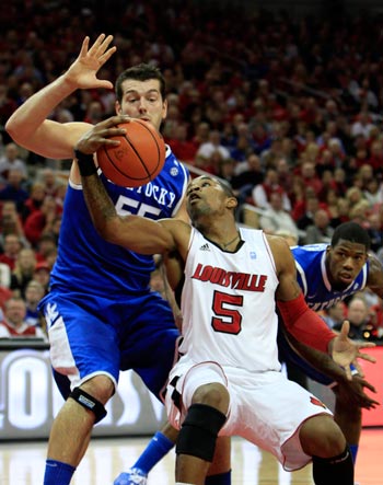 Kentucky-Louisville Rivalry: History of This College Hoops Battle